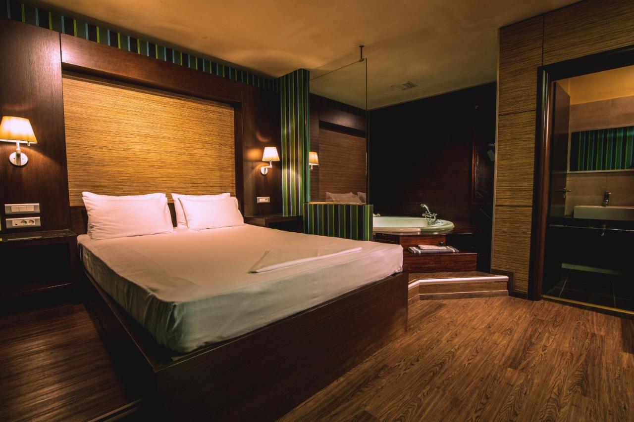 Ruby Rooms Kifisia - Adults Only Athens Exterior photo