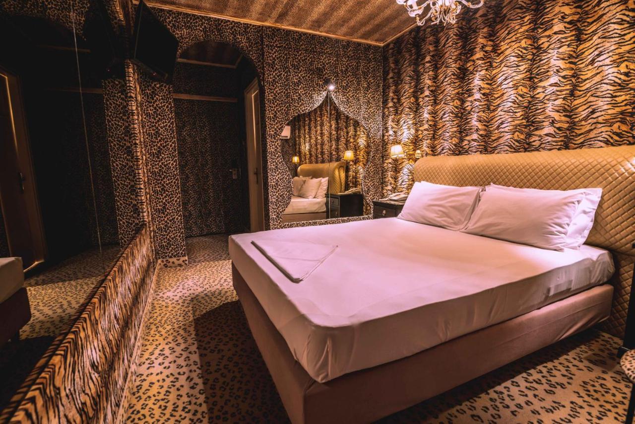 Ruby Rooms Kifisia - Adults Only Athens Exterior photo