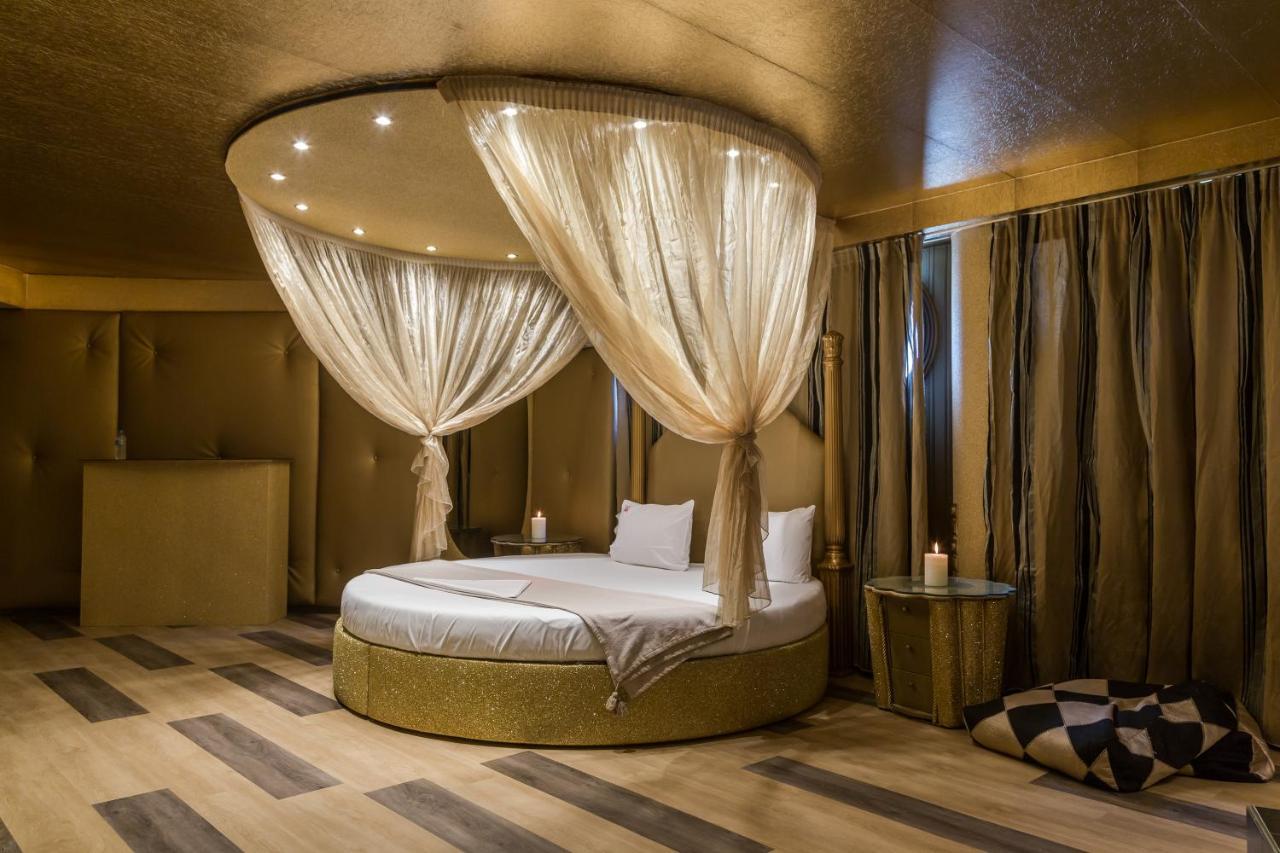 Ruby Rooms Kifisia - Adults Only Athens Exterior photo